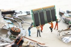 パソコン処分におけるデータ消去の確実な実施方法と企業が負う法的責任