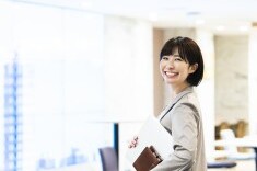 パソコンレンタルがおすすめな企業とは｜調達・運用コストを最適化する選び方【サービス選定チェックリスト付き】