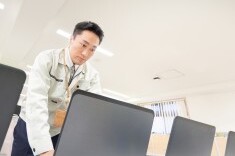 「PCのキッティングがきつい」－現場の負荷が高まる7つの理由と業務負荷の軽減方法