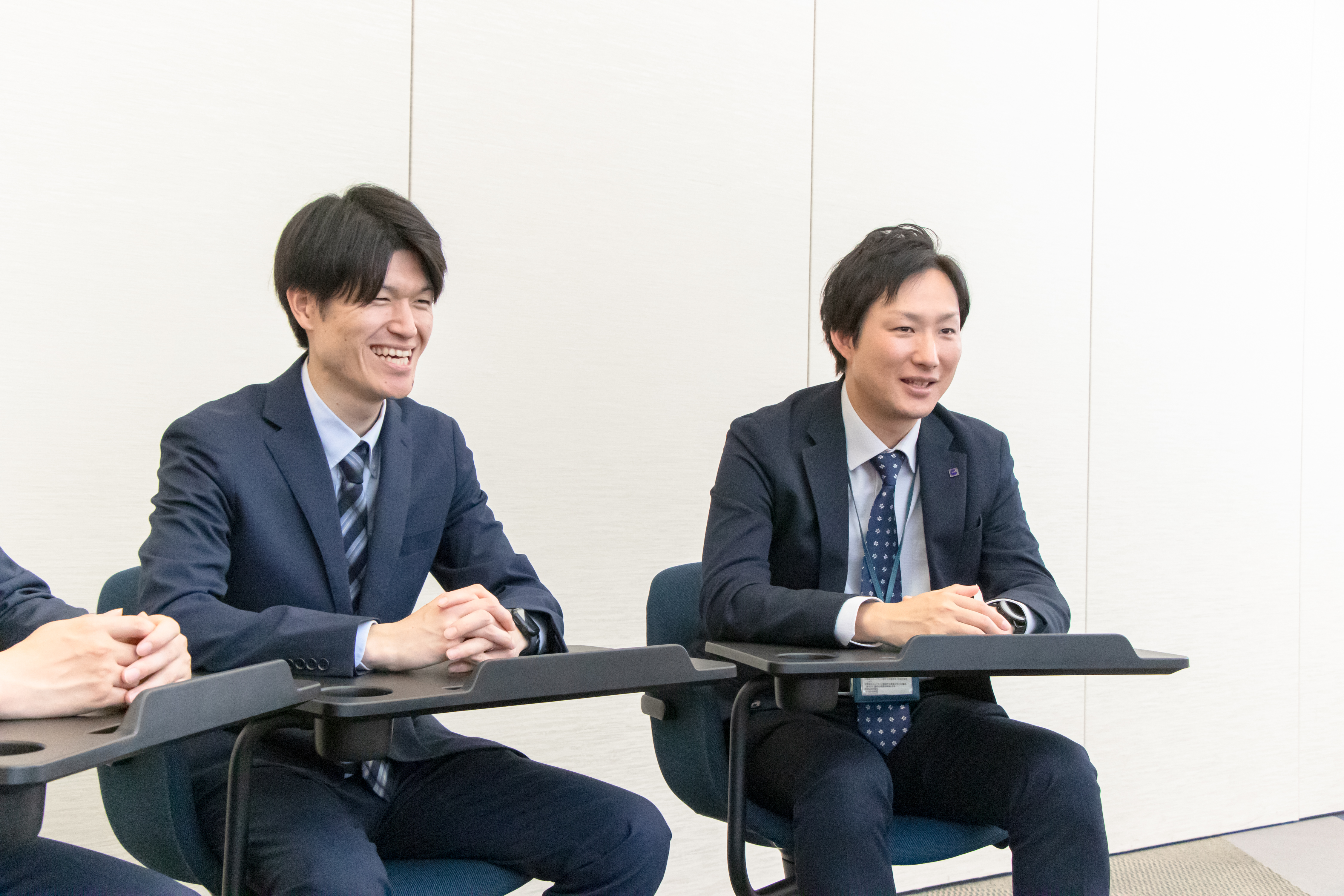因幡電機産業株式会社担当者へのインタビューの様子